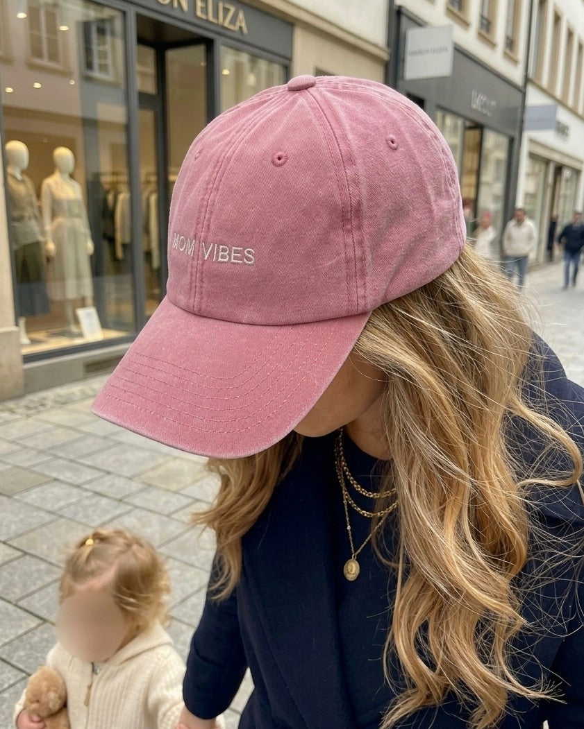 Vintage Cap Mom Vibes