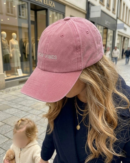 Vintage Cap Mom Vibes