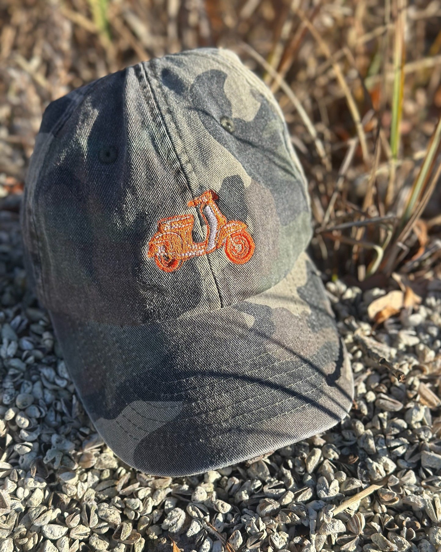 Vintage Cap Retro Scooter mit hochwertiger Bestickung in Jungle Camo