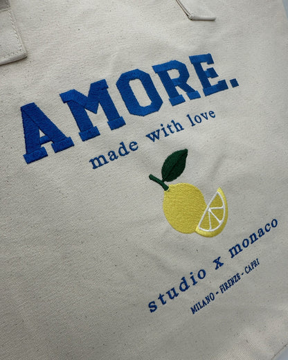 Detailansicht Canvas Tote Bag bestickt mit Amore Design in Natural von studio x monaco