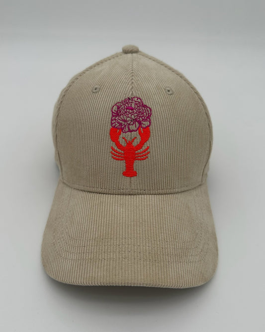Cord Cap Lobster mit hochwertiger Flower Lobster Bestickung in stone von studio x monaco