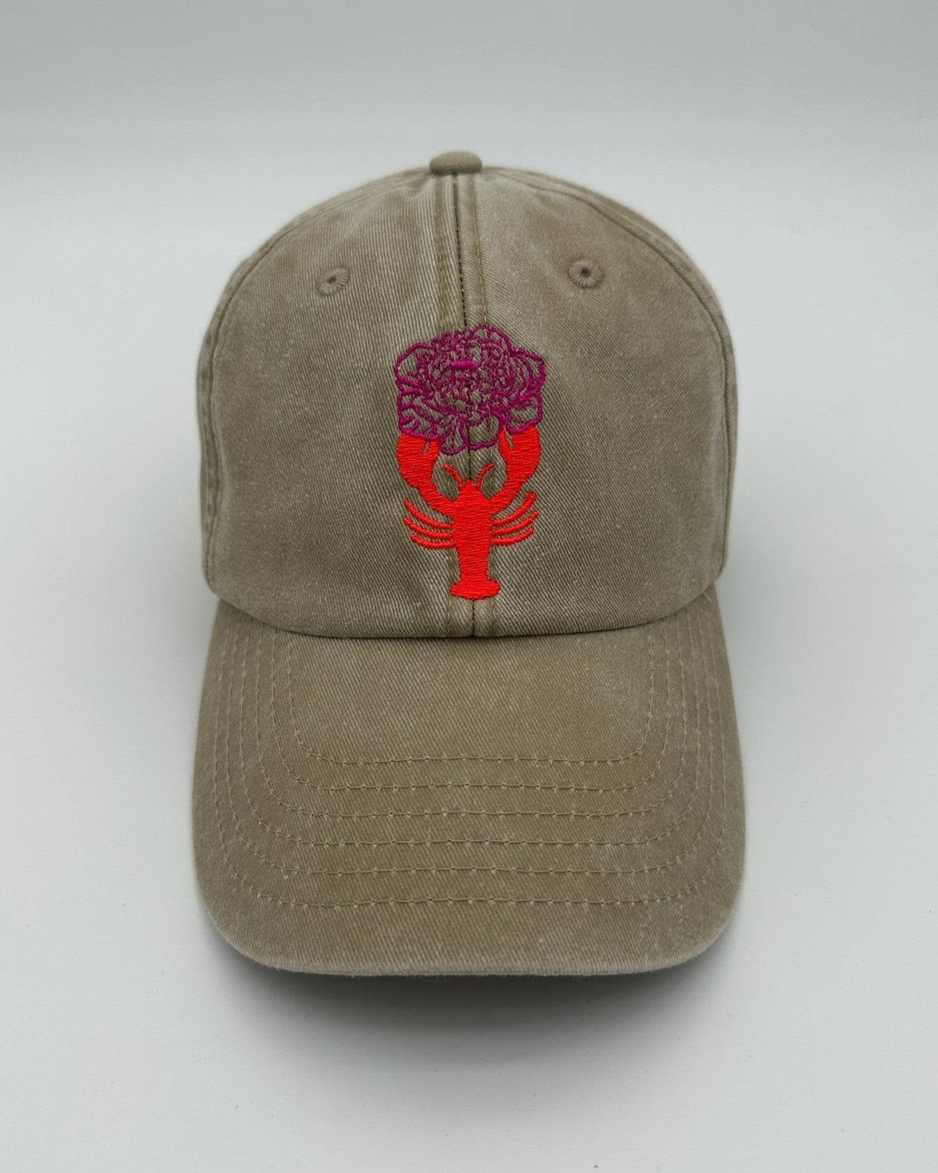 Vintage Cap mit hochwertiger Bestickung Flower Lobster in stone von studio x monaco