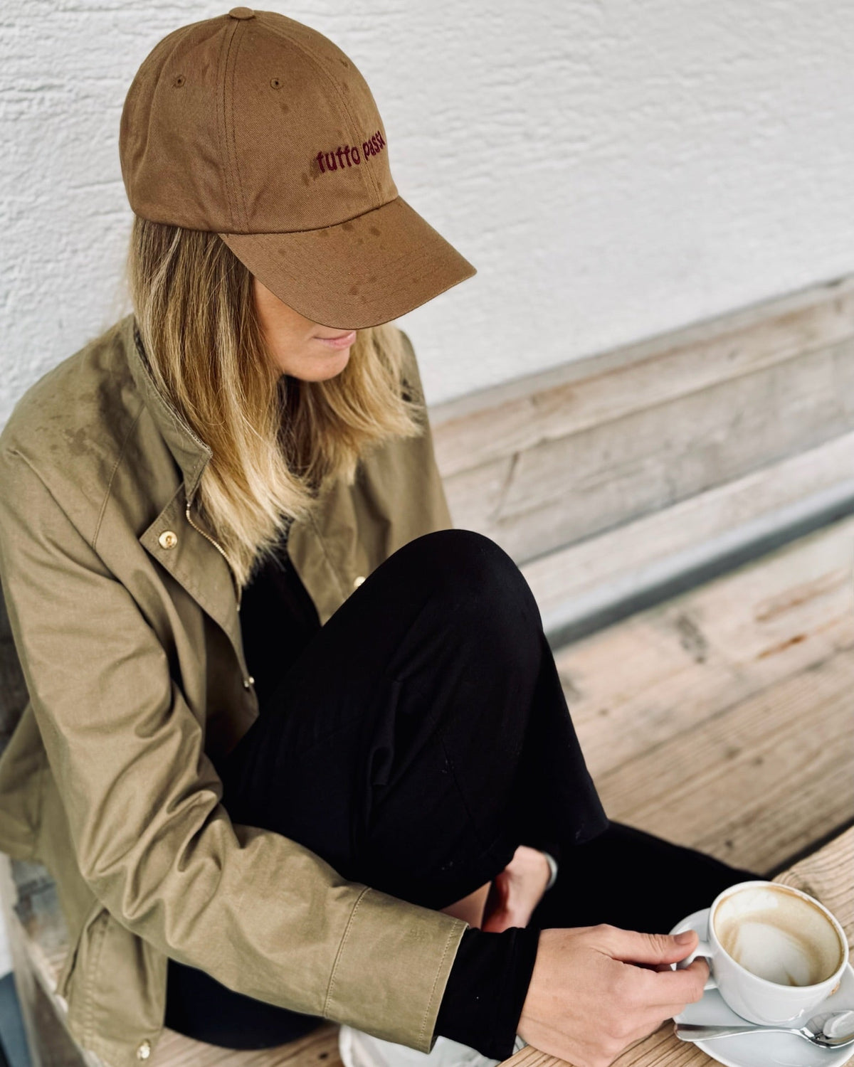 Low Profile Dad Cap tutto passa in braun von studio x monaco getragen