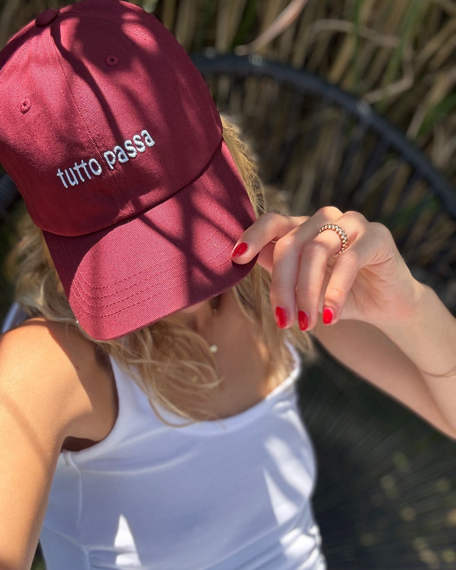 tutto passa Baseball Cap aus Baumwolle hochwertig bestickt in Maroon