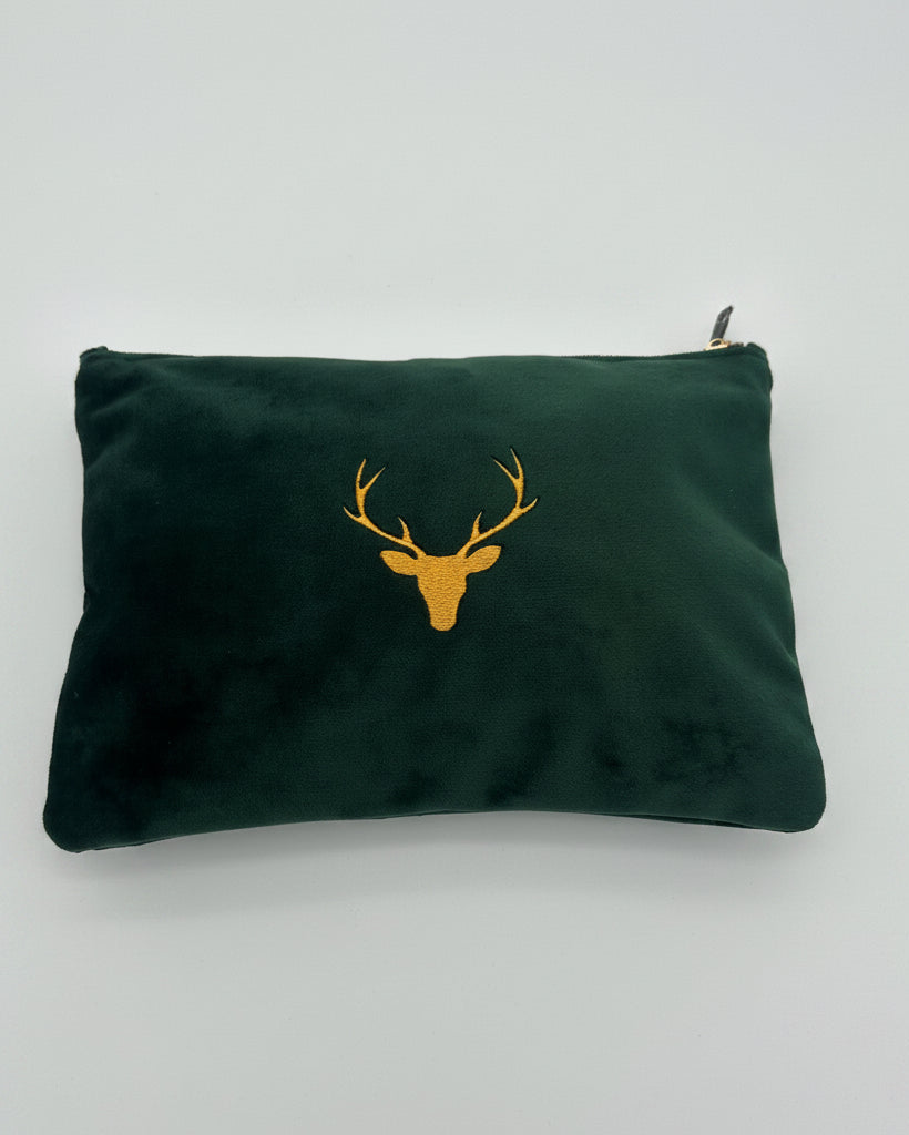 Samt Kosmetik Pouch mit Hirsch Stickerei in Größe 30x20cm, personalisierbar mit Name oder Initialen von studio x monaco