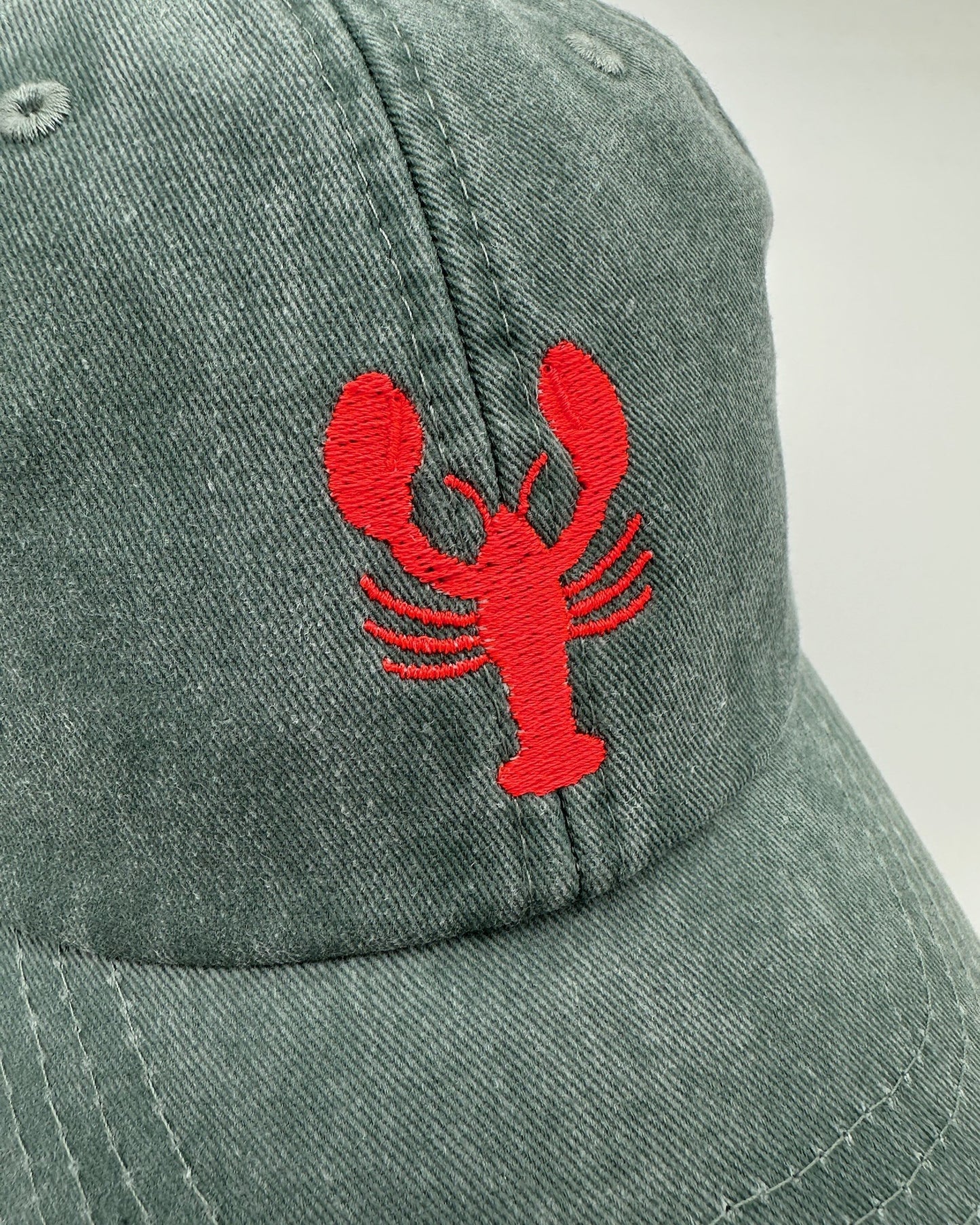 Vintage Cap mit hochwertiger Bestickung Miami Lobster in sage von studio x monaco